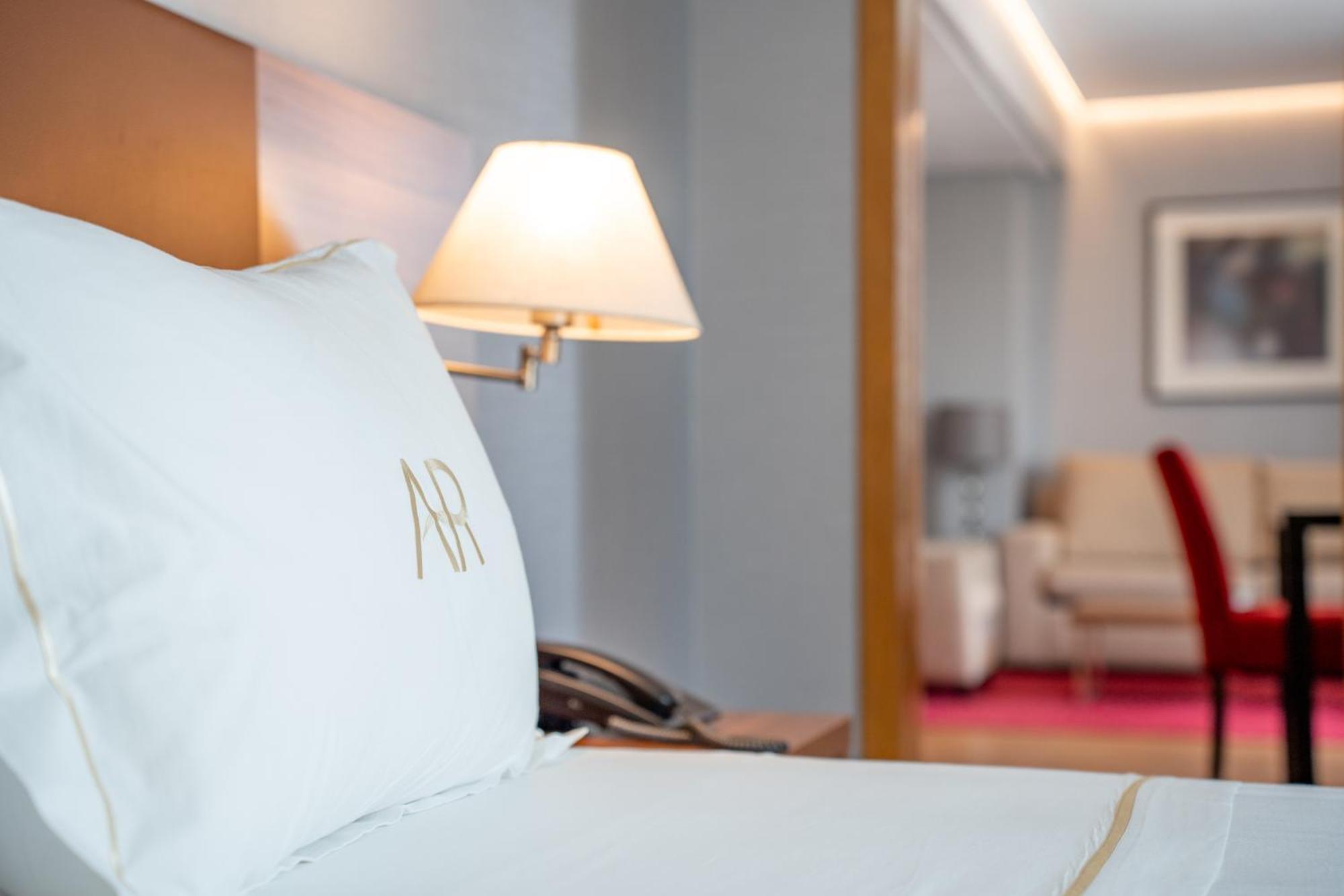 Aparto-Hotel Rosales Madrid Ngoại thất bức ảnh