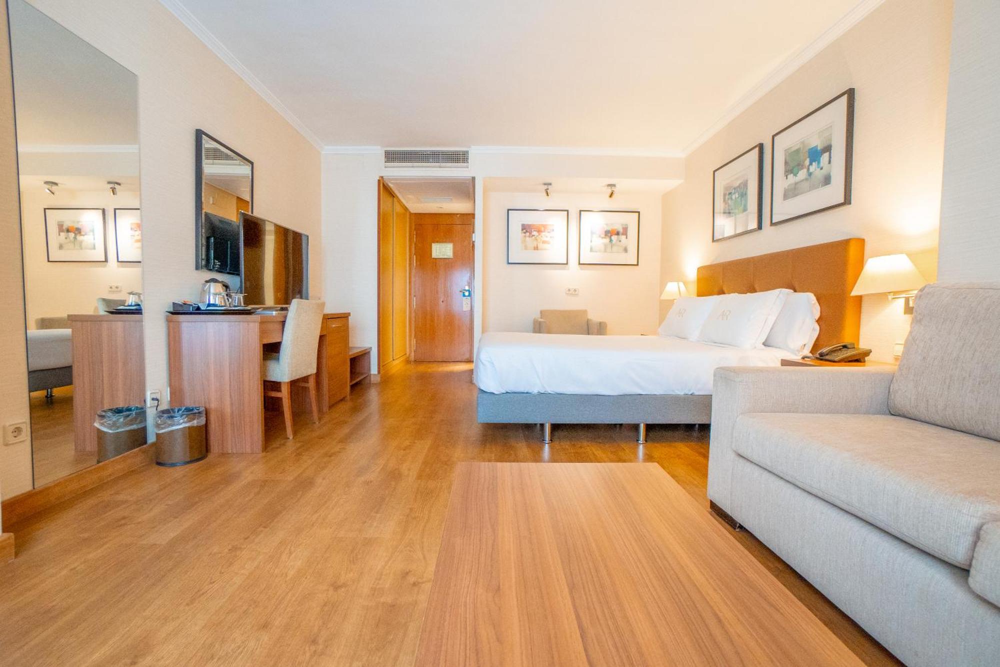 Aparto-Hotel Rosales Madrid Ngoại thất bức ảnh